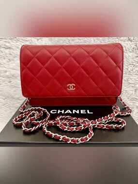 CHANEL WOC Wallet On Chain Lambskin Red